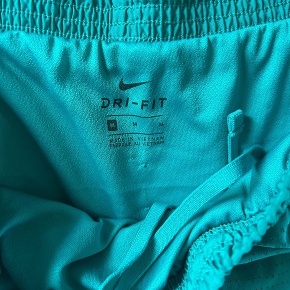 Nike Blue Athletic Shorts Elastic Waistband Lightweight - Picture 2 of 2